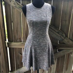 BCBGeneration Gray Tweed Sleeveless Skater Style Fit & Flare Dress Size 2